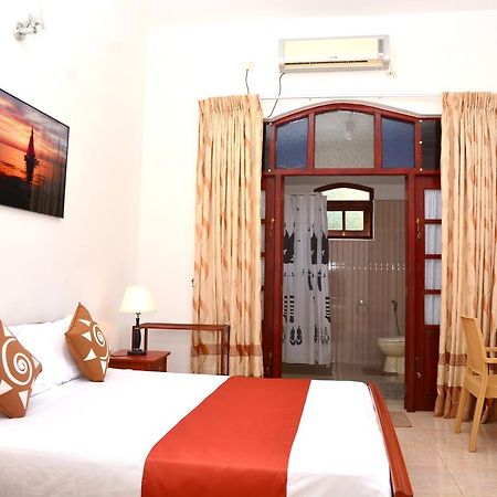 Robi Garden Villa Negombo Exterior photo